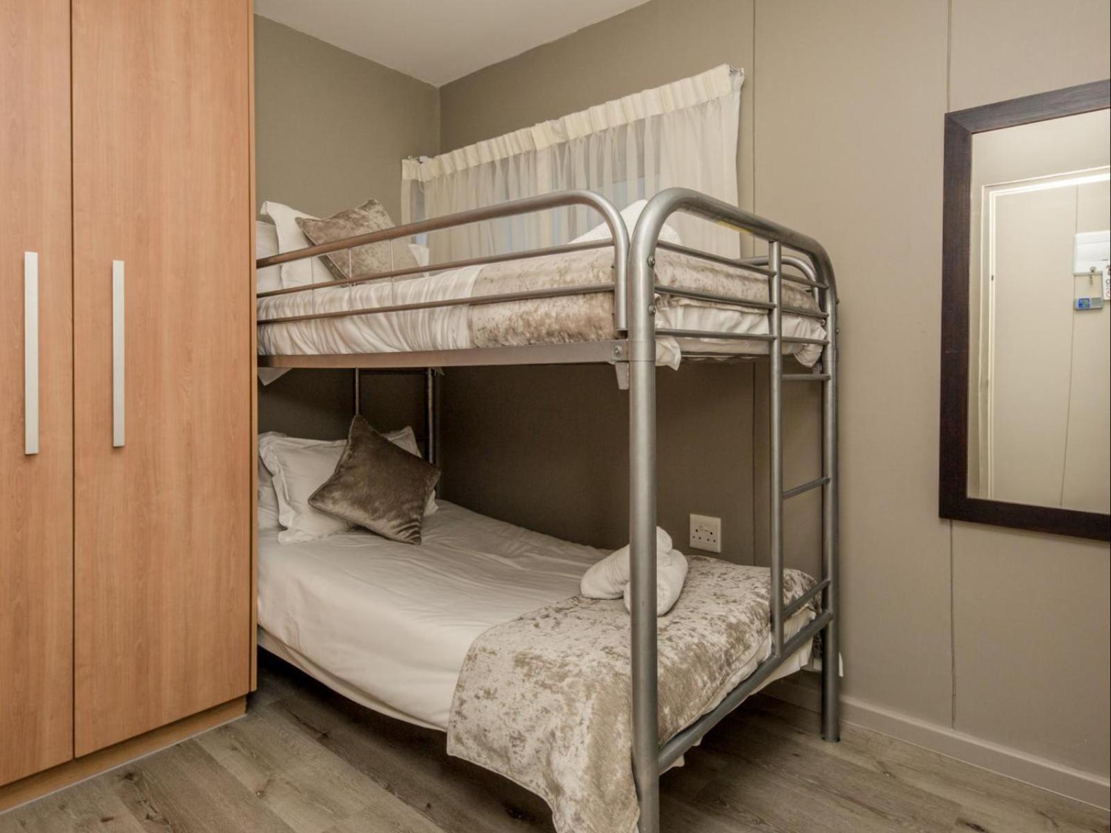 Infinity Self Catering Apartments Bloubergstrand Exterior foto